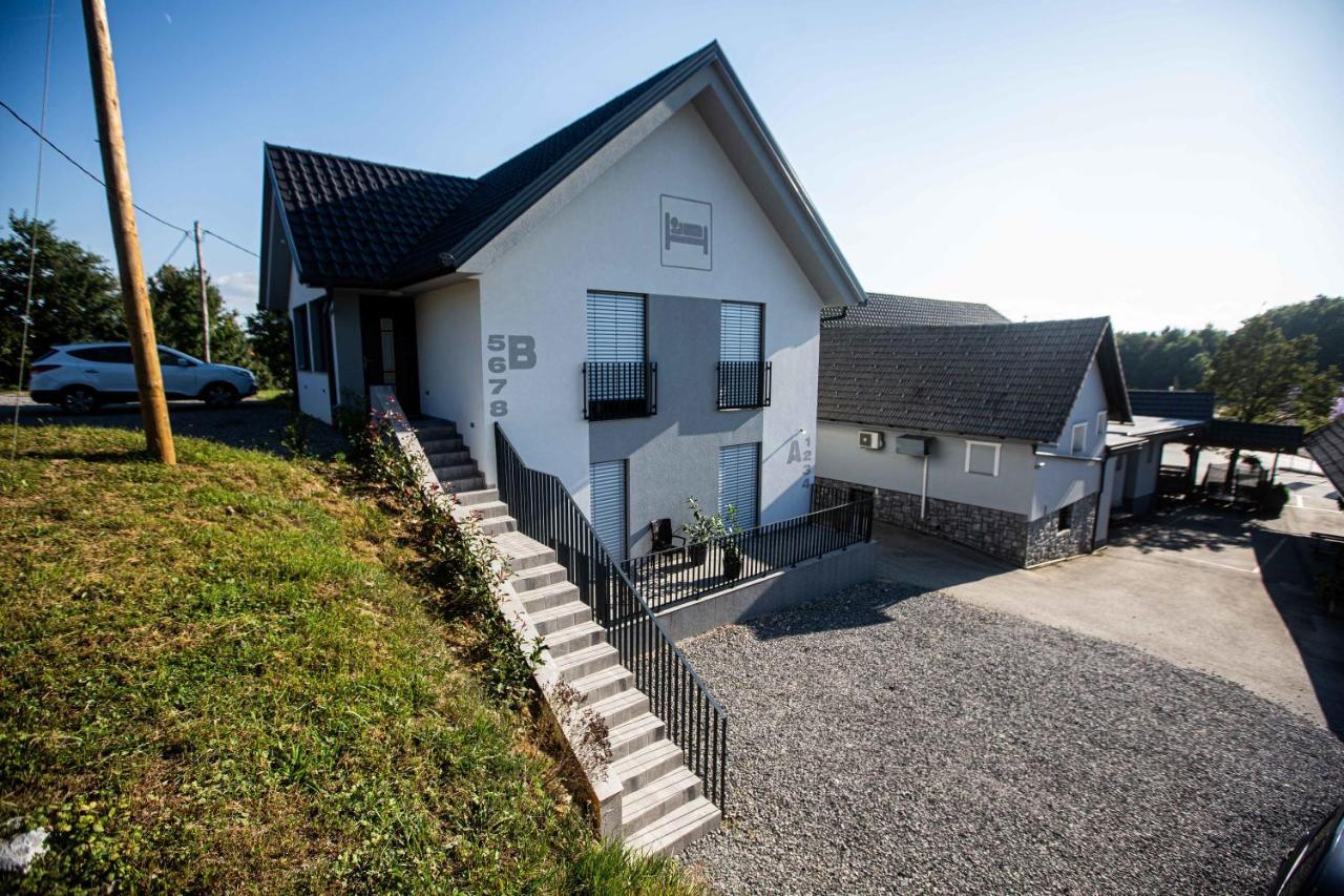 Hotel Gostilna Pugelj Novo Mesto Exterior foto