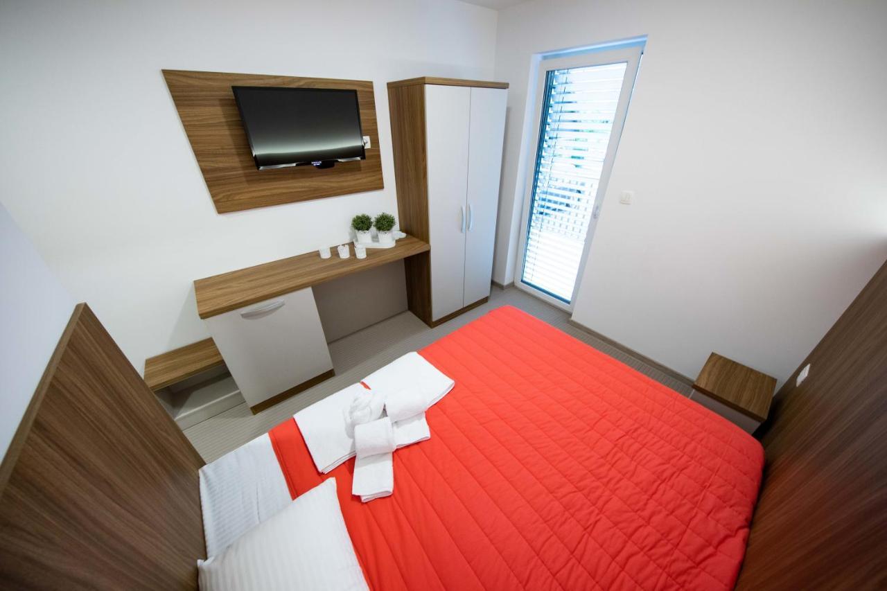 Hotel Gostilna Pugelj Novo Mesto Exterior foto