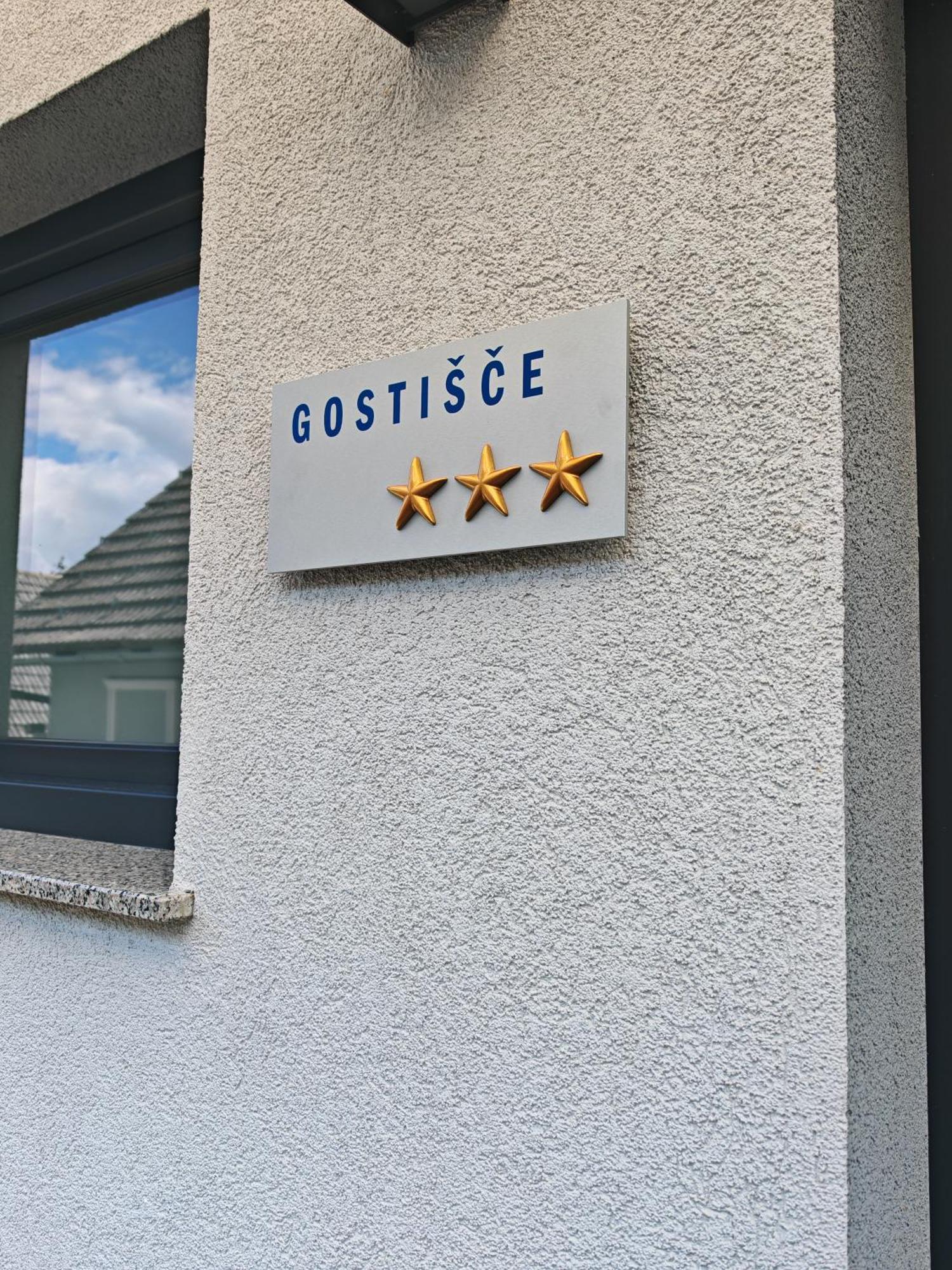 Hotel Gostilna Pugelj Novo Mesto Exterior foto